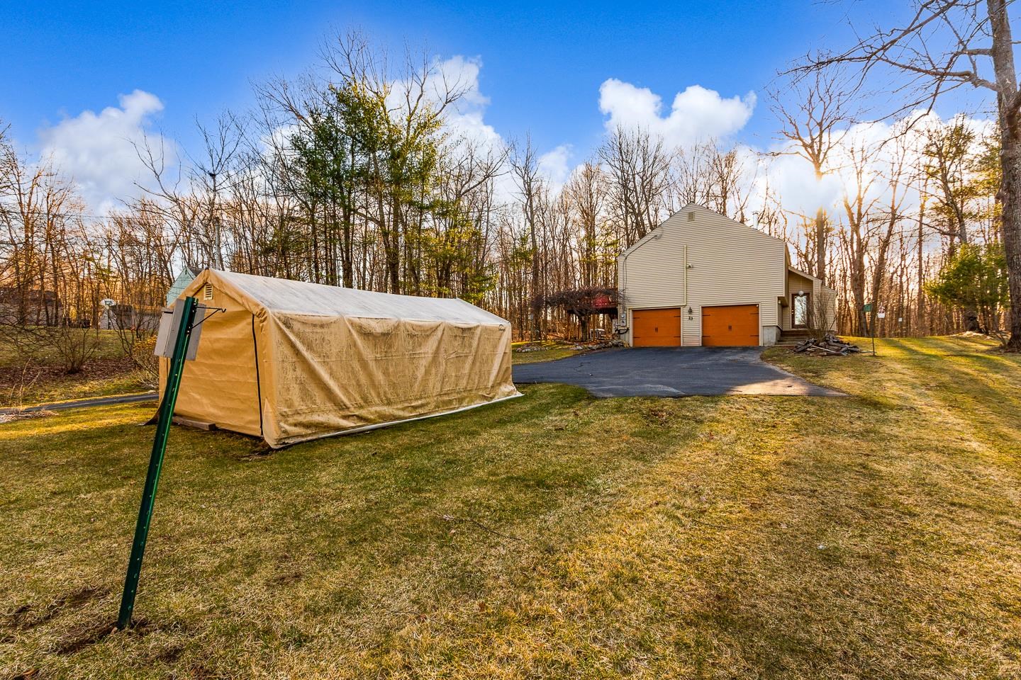 23 Redfield Circle Derry, NH 03038 - Photo 13 of 55