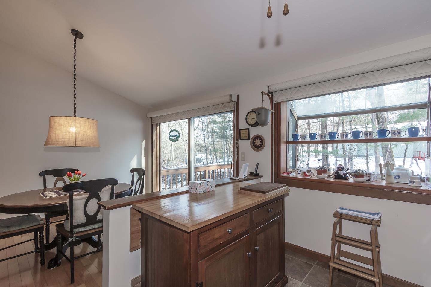 23 Redfield Circle Derry, NH 03038 - Photo 35 of 55