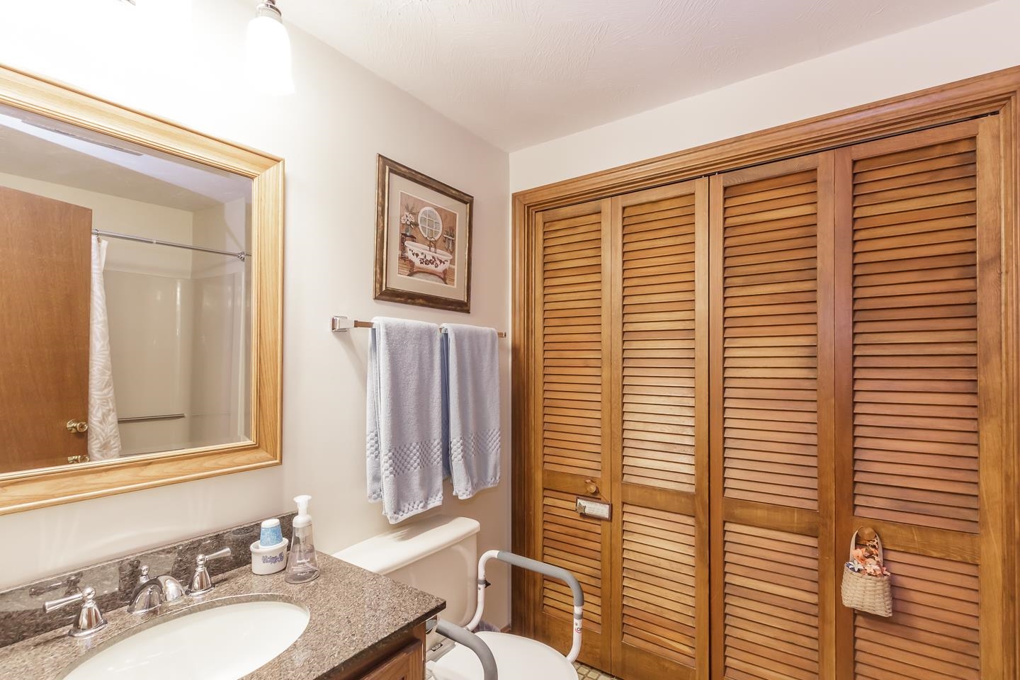 23 Redfield Circle Derry, NH 03038 - Photo 40 of 55