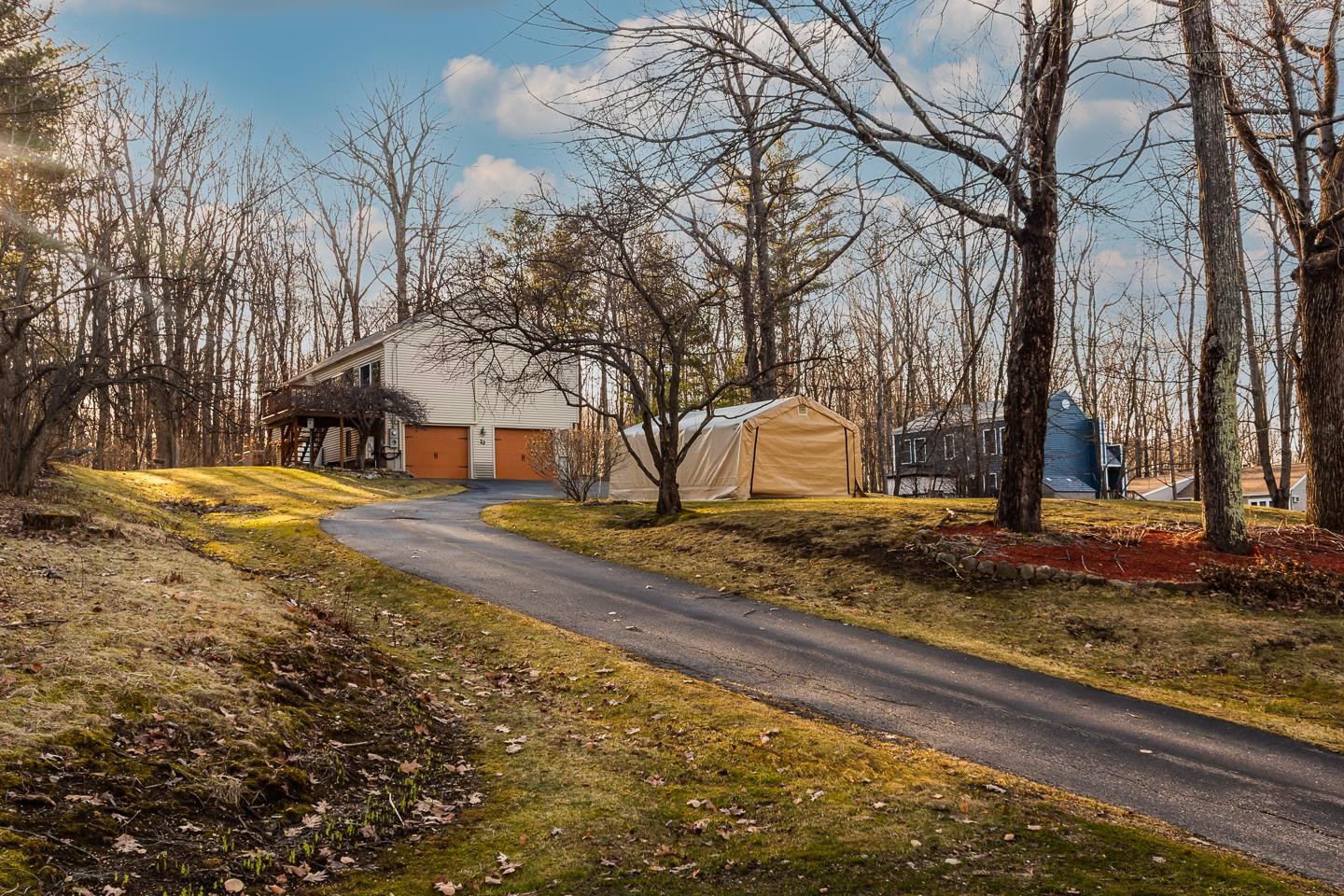 23 Redfield Circle Derry, NH 03038 - Photo 10 of 55
