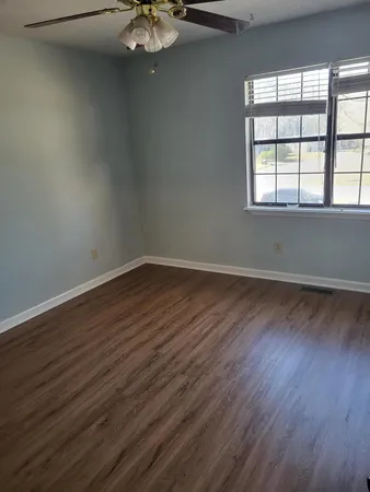 $1,400 | 156 Rahway Road, Unit I, Goose Creek, SC 29445