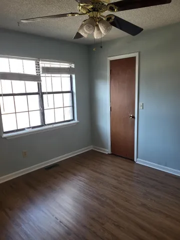 $1,400 | 156 Rahway Road, Unit I, Goose Creek, SC 29445