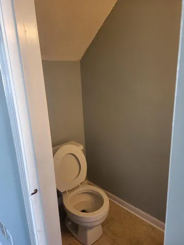 $1,400 | 156 Rahway Road, Unit I, Goose Creek, SC 29445