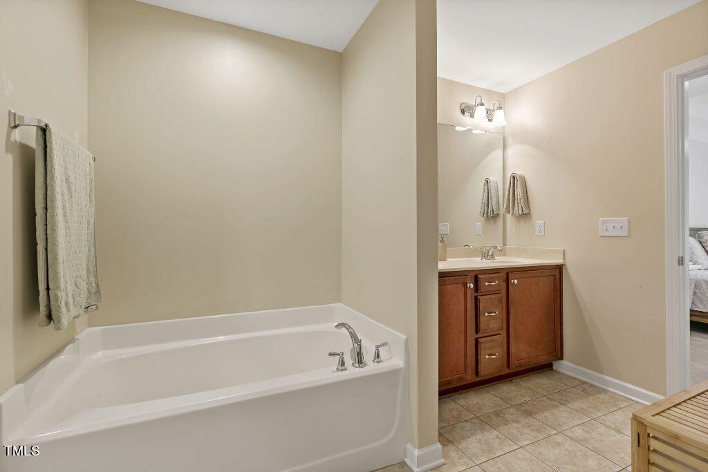 2428 Memory Ridge Drive Raleigh, NC 27606 - Photo 23 of 36 28-web-or-mls-2428-memory-ridge-drive-ra