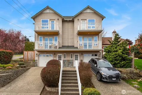 $875,000 | 3201 23rd Avenue West, Seattle, WA 98199