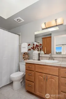 $875,000 | 3201 23rd Avenue West, Seattle, WA 98199