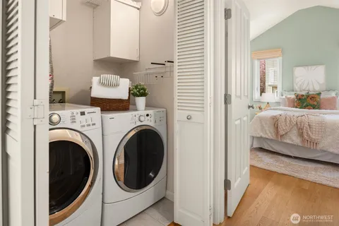 $875,000 | 3201 23rd Avenue West, Seattle, WA 98199