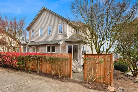 $875,000 | 3201 23rd Avenue West, Seattle, WA 98199