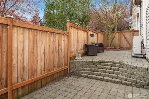 $875,000 | 3201 23rd Avenue West, Seattle, WA 98199