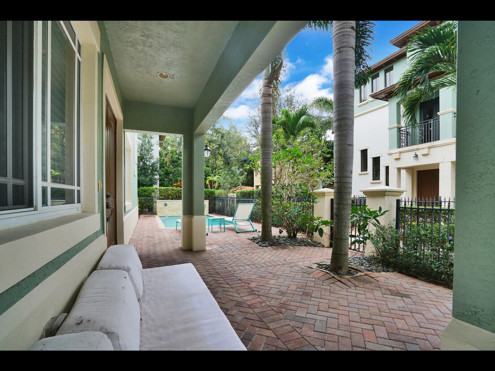 140 Northwest Emerson Place Boca Raton, FL 33432 - Photo 33 of 39 33_Image_33_mls