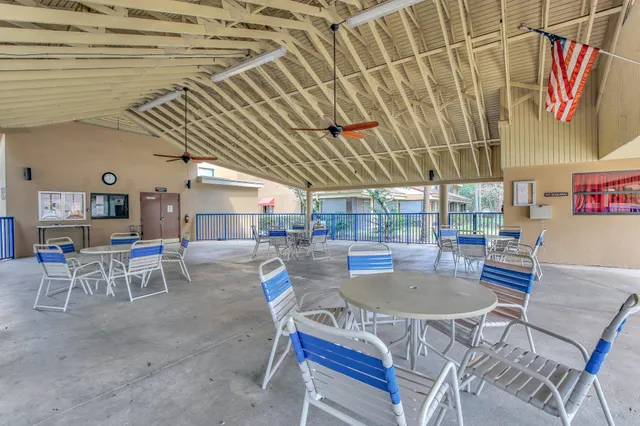 $374,900 | 15499 Miami Lakeway North, Unit 3065, Miami Lakes, FL 33014