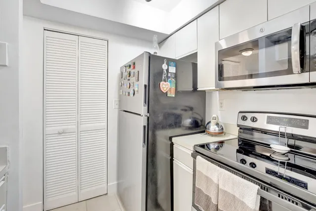 $374,900 | 15499 Miami Lakeway North, Unit 3065, Miami Lakes, FL 33014