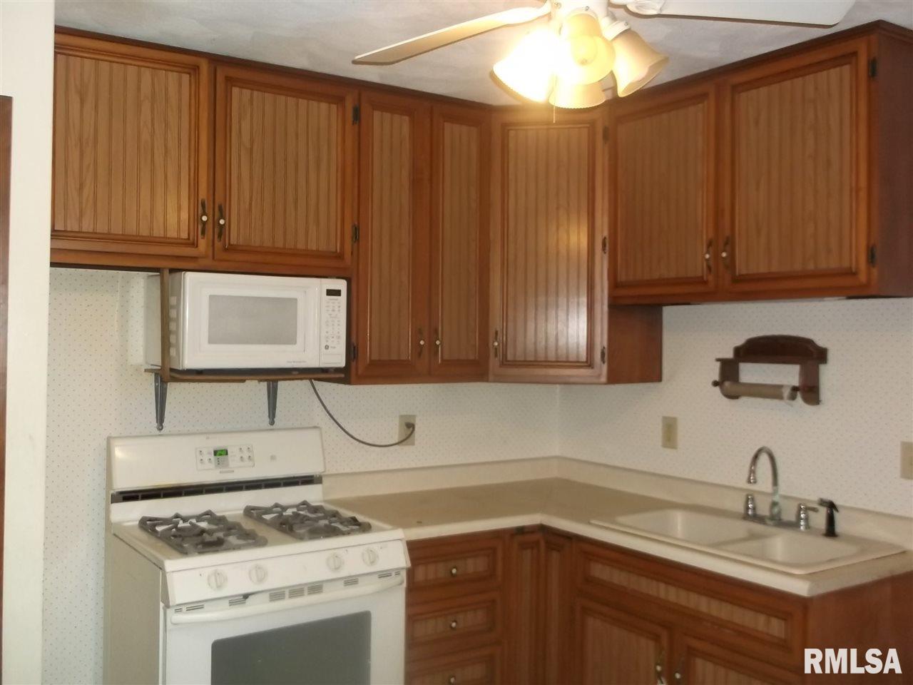 123 Pontiac Road Marquette Heights, IL 61554 - Photo 5 of 16 Gallery Image 5