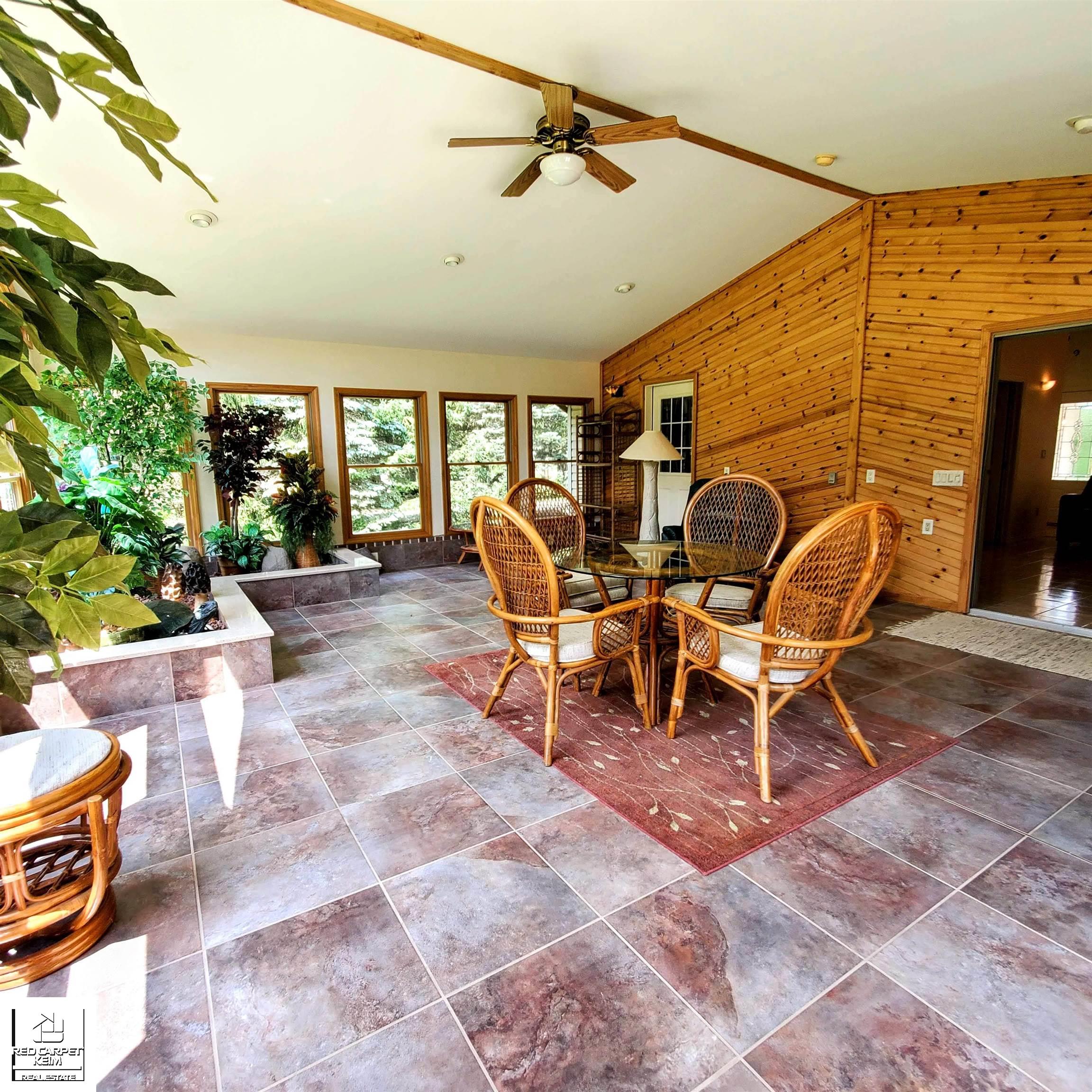 6380 East Pierson Road Flint, MI 48506 - Photo 3 of 41 50148429-d989bd37-ddf5-4378-bd0f-a5a5686a0c1b.JPG