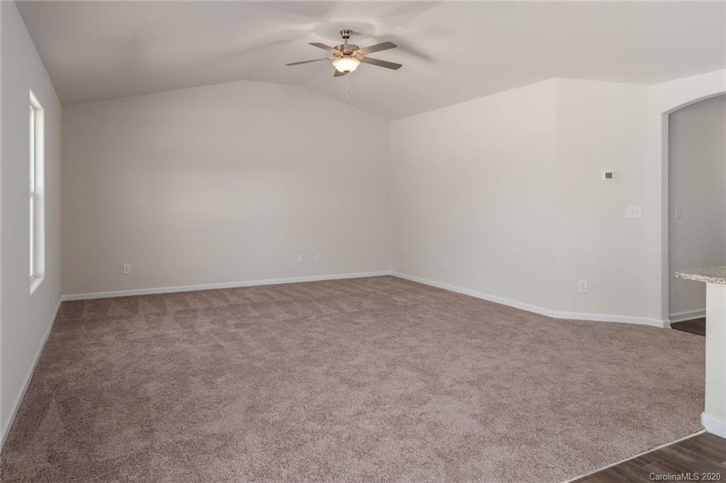 1231 Culver Spring Way Charlotte, NC 28215 - Photo 4 of 7 Gallery Image 4