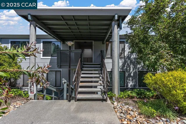 $338,000 | 2200 Pine Knoll Drive, Unit 11, Walnut Creek, CA 94595