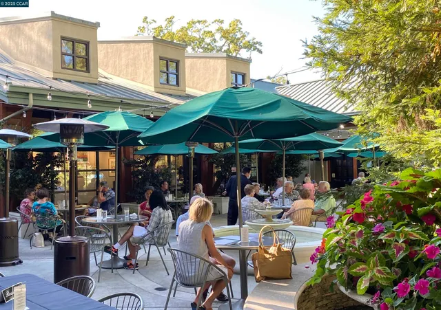 $338,000 | 2200 Pine Knoll Drive, Unit 11, Walnut Creek, CA 94595