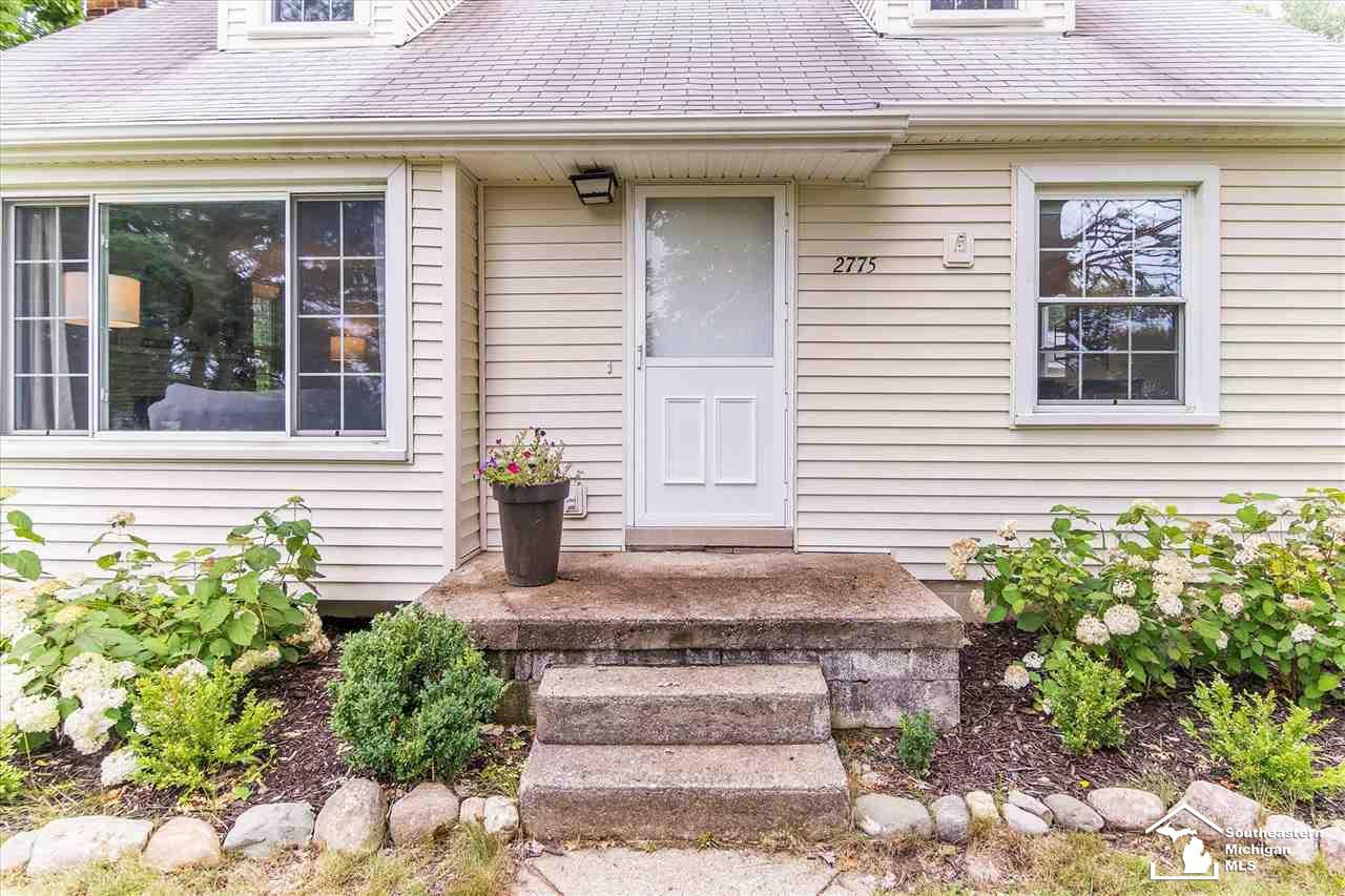 2775 North Hickory Ridge Road Highland, MI 48357 - Photo 5 of 41