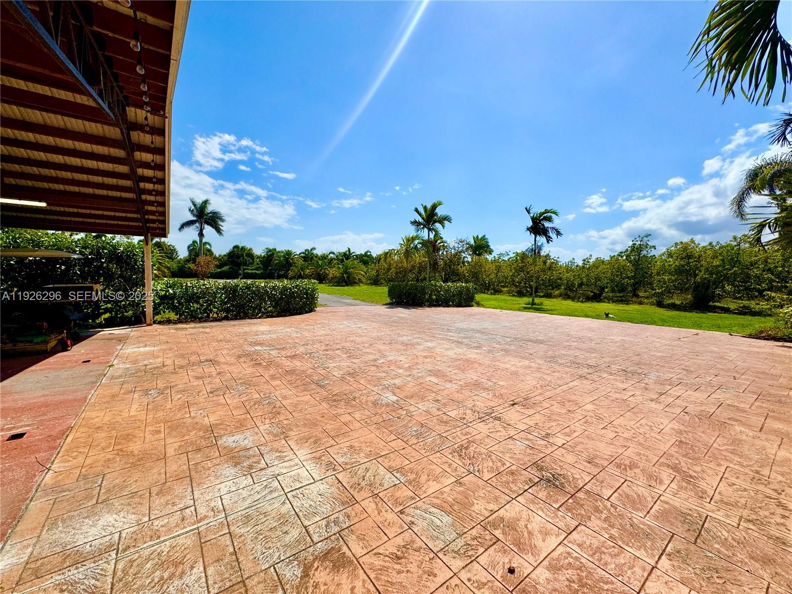 20401 Southwest 184th Street Miami, FL 33187 - Photo 6 of 31