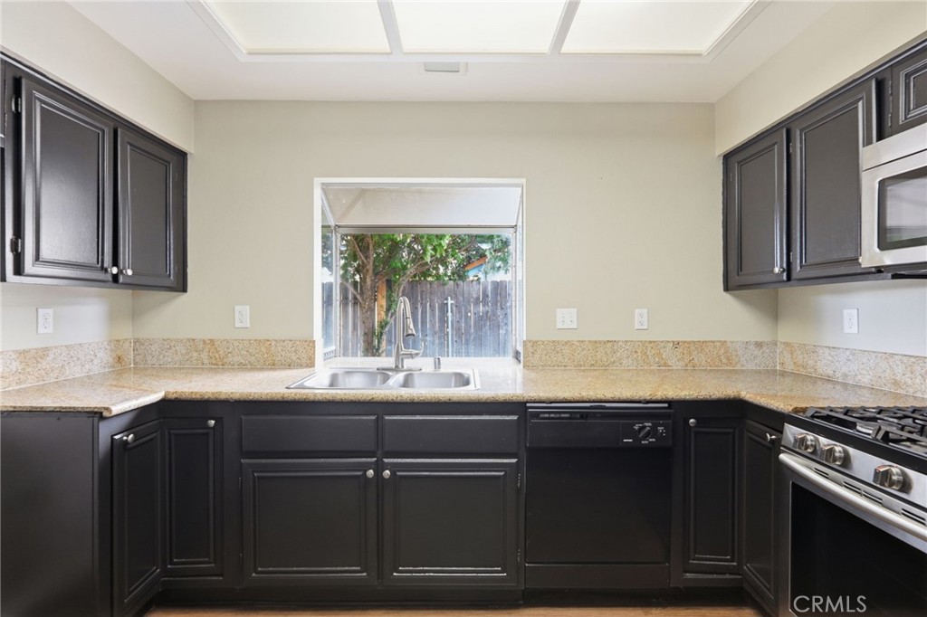 2002 Medical Center Drive Perris, CA 92571 - Photo 10 of 49