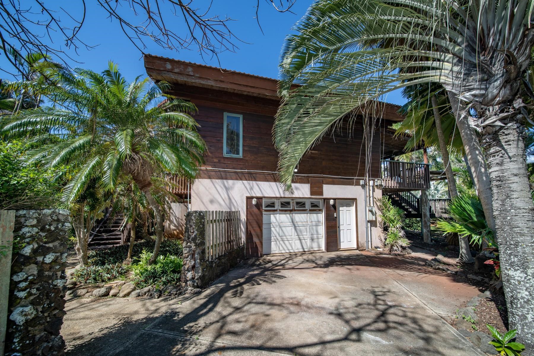 590 Stable Road, Unit C & D Paia, HI 96779 - Photo 18 of 30 a view of a house with a tree
