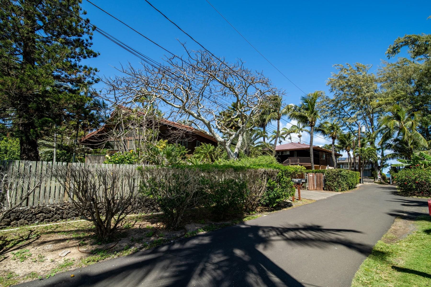 590 Stable Road, Unit C & D Paia, HI 96779 - Photo 8 of 30 a view of a house with a street