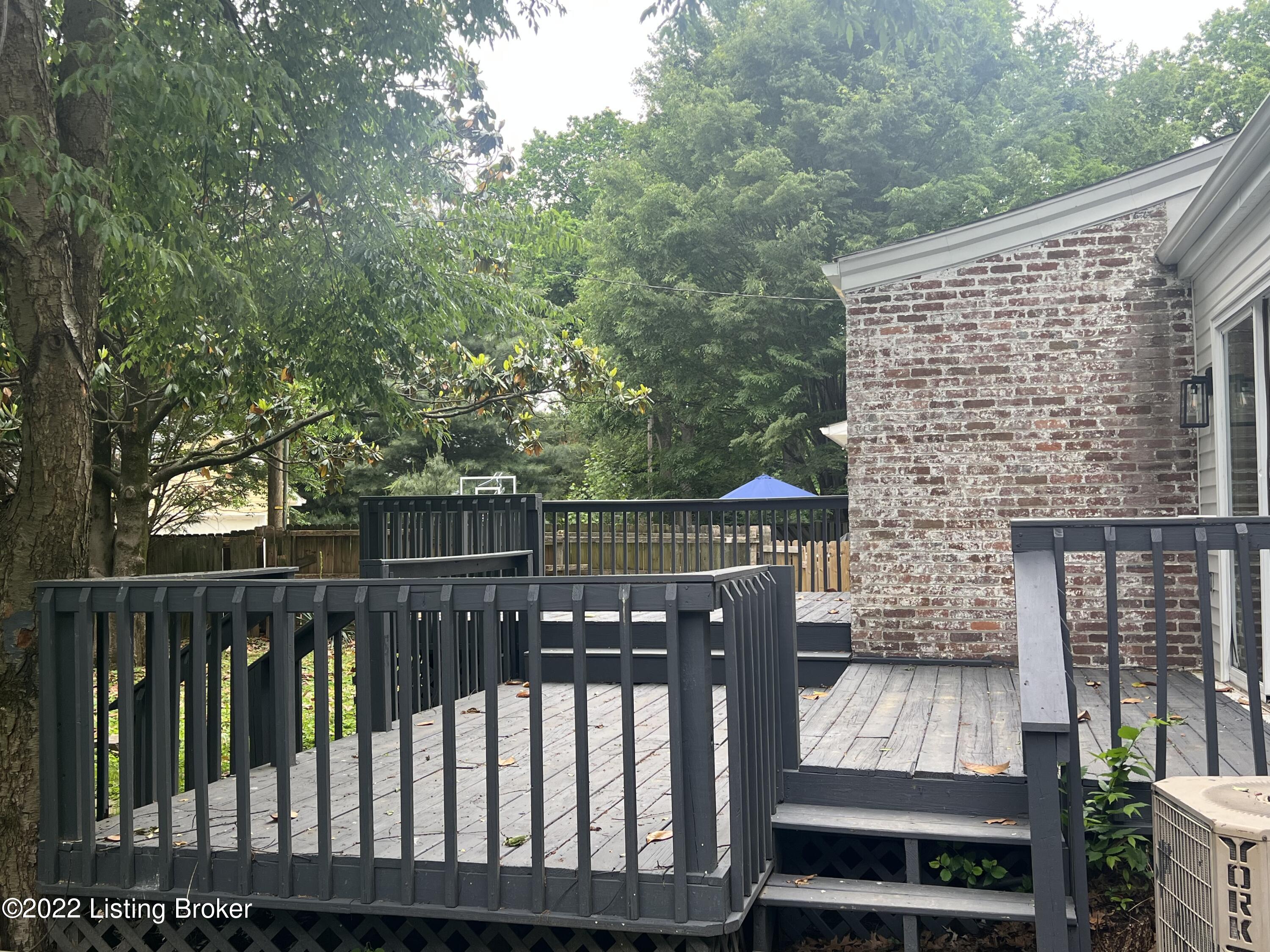 3336 Robin Road Louisville, KY 40213 - Photo 27 of 29 3B77180C-C4BD-4FD3-9767-54DD0757678E