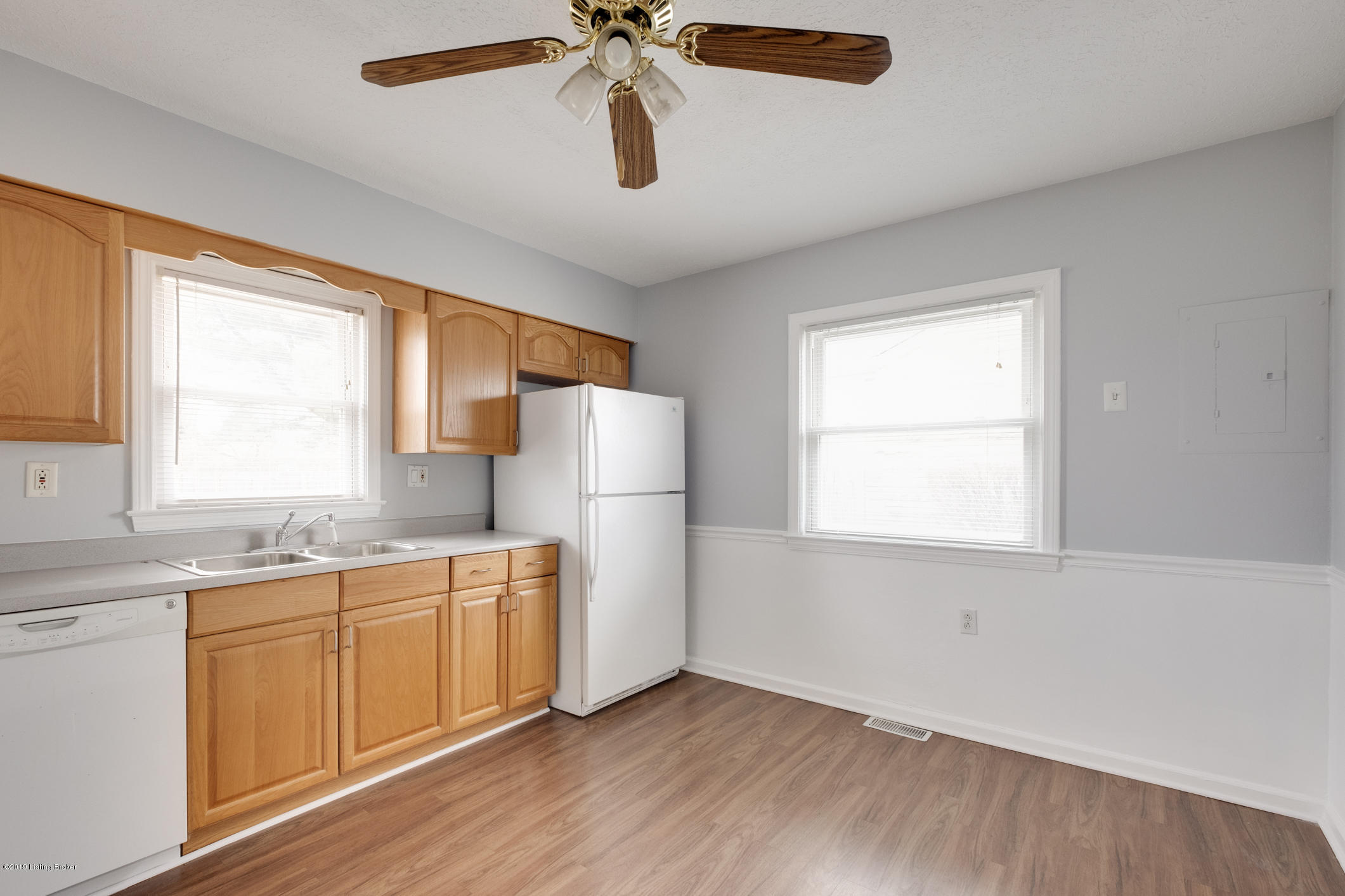 8296 Virginia Road Louisville, KY 40258 - Photo 8 of 25 8296 Virginia Road-1007