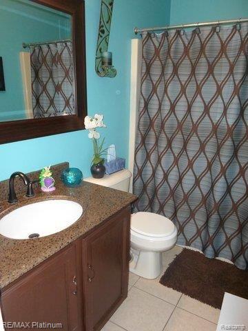 4907 Pingree Road Howell, MI 48843 - Photo 17 of 23 Master Bath.jpg
