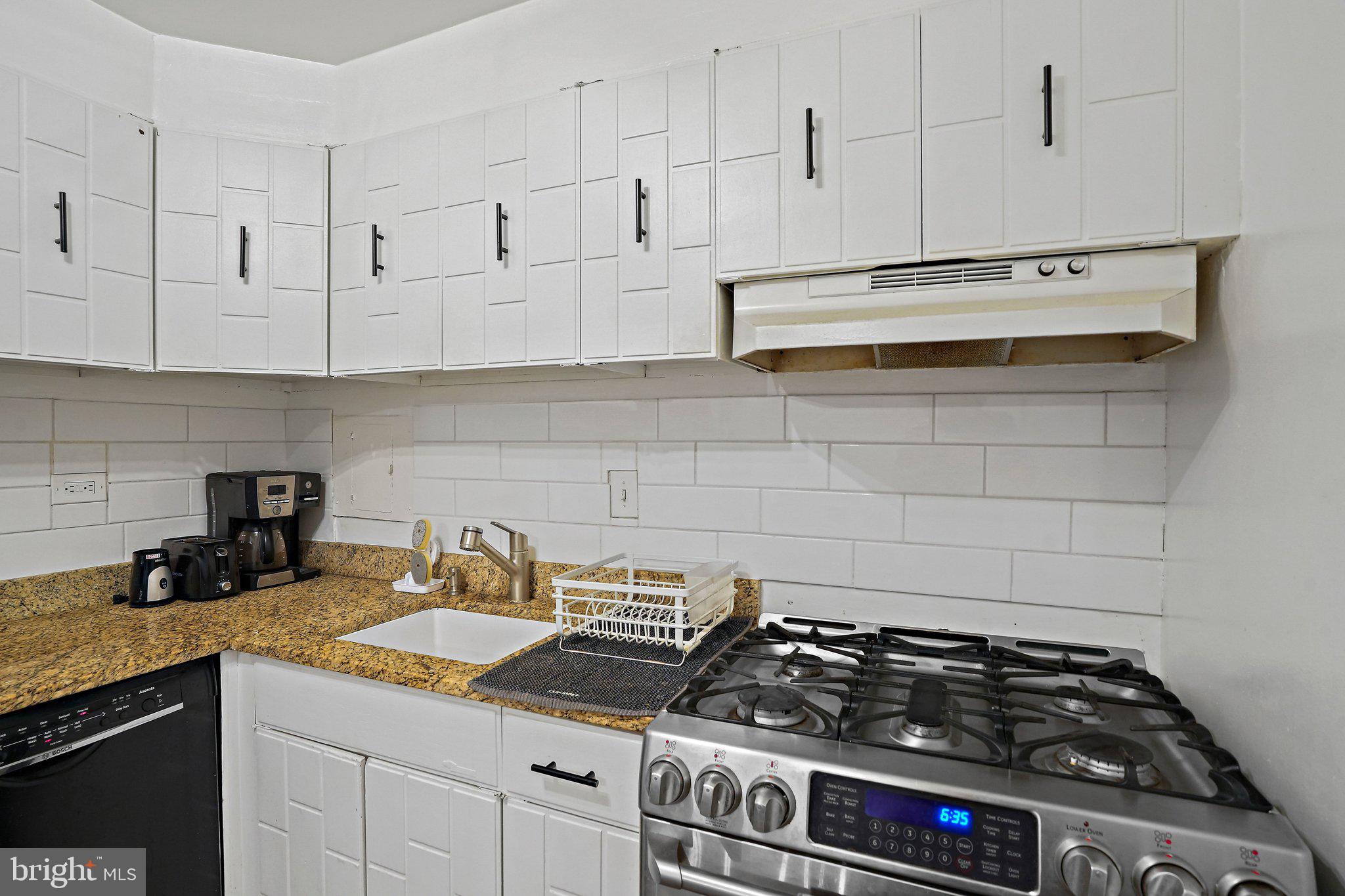 700 7th Street Southwest, Unit 311 Washington, DC 20024 - Photo 12 of 44