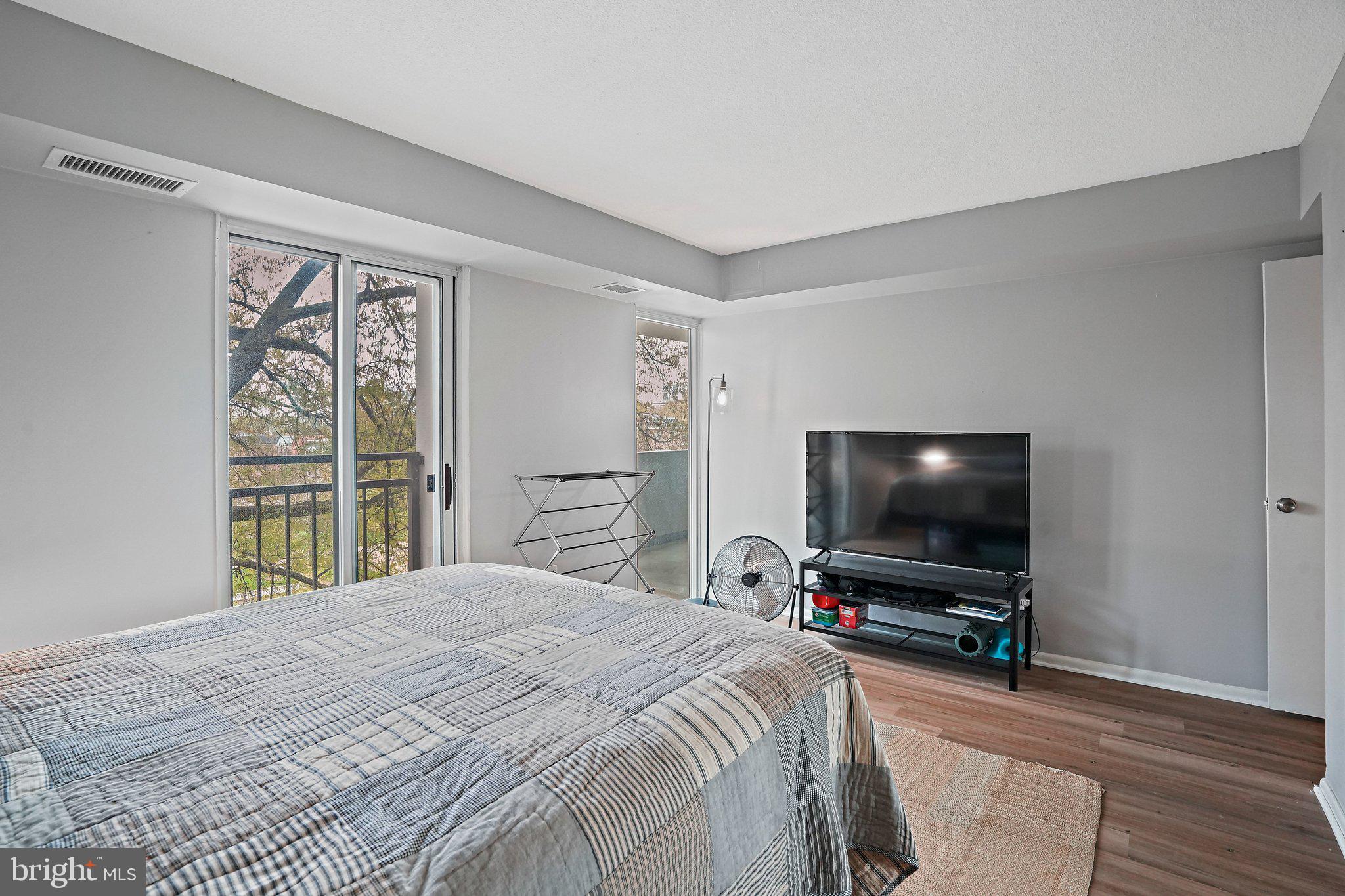 700 7th Street Southwest, Unit 311 Washington, DC 20024 - Photo 19 of 44