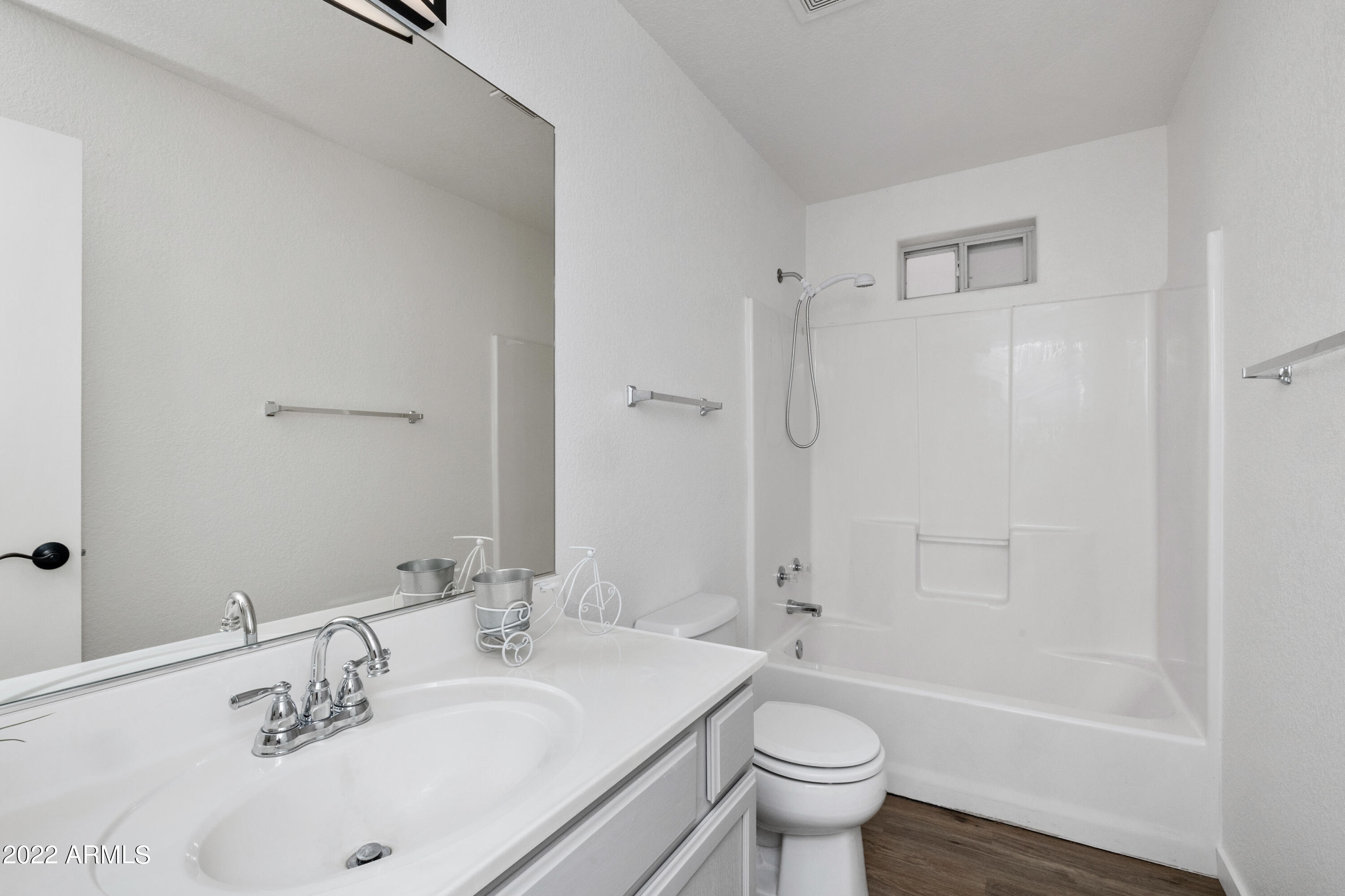 17689 East Jackrabbit Road Mayer, AZ 86333 - Photo 17 of 20 015_Bathroom