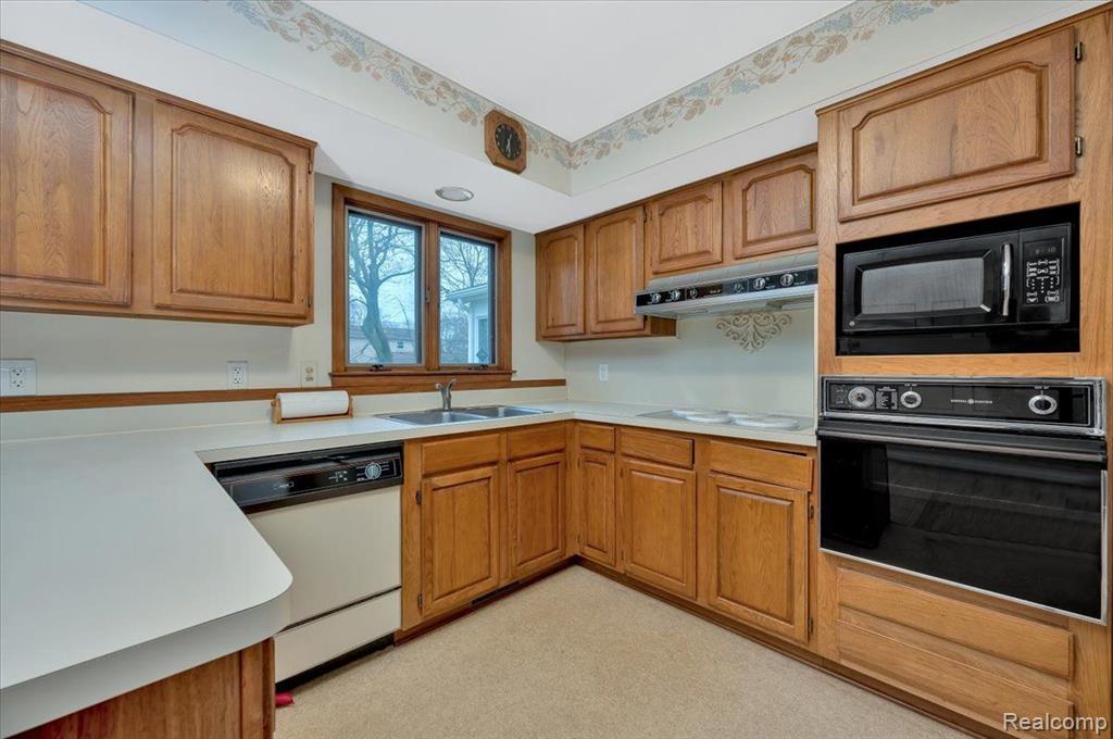1882 Fair Oak Drive Rochester Hills, MI 48309 - Photo 13 of 19
