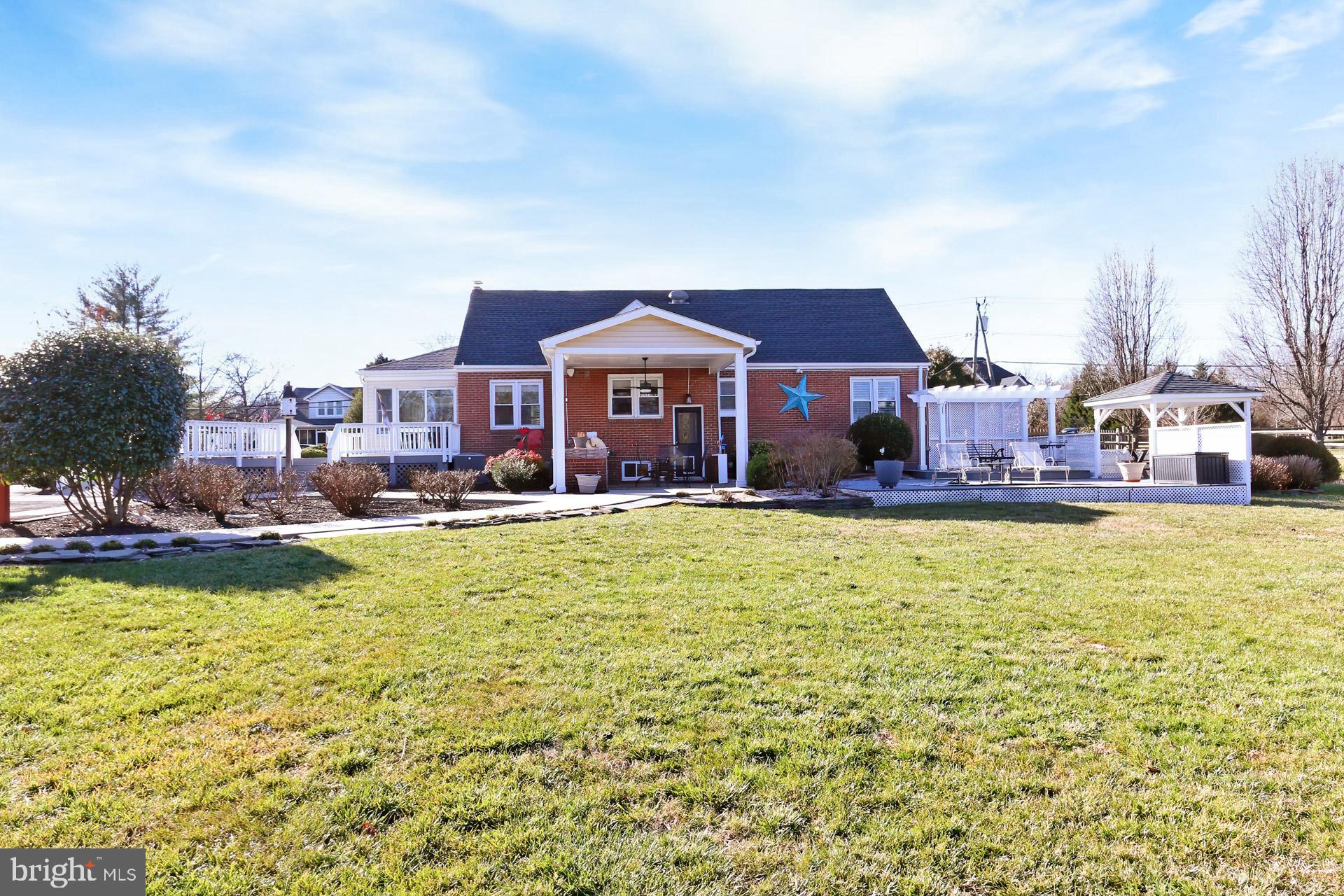 9401 Ox Road Lorton, VA 22079 - Photo 40 of 51 View of back of home