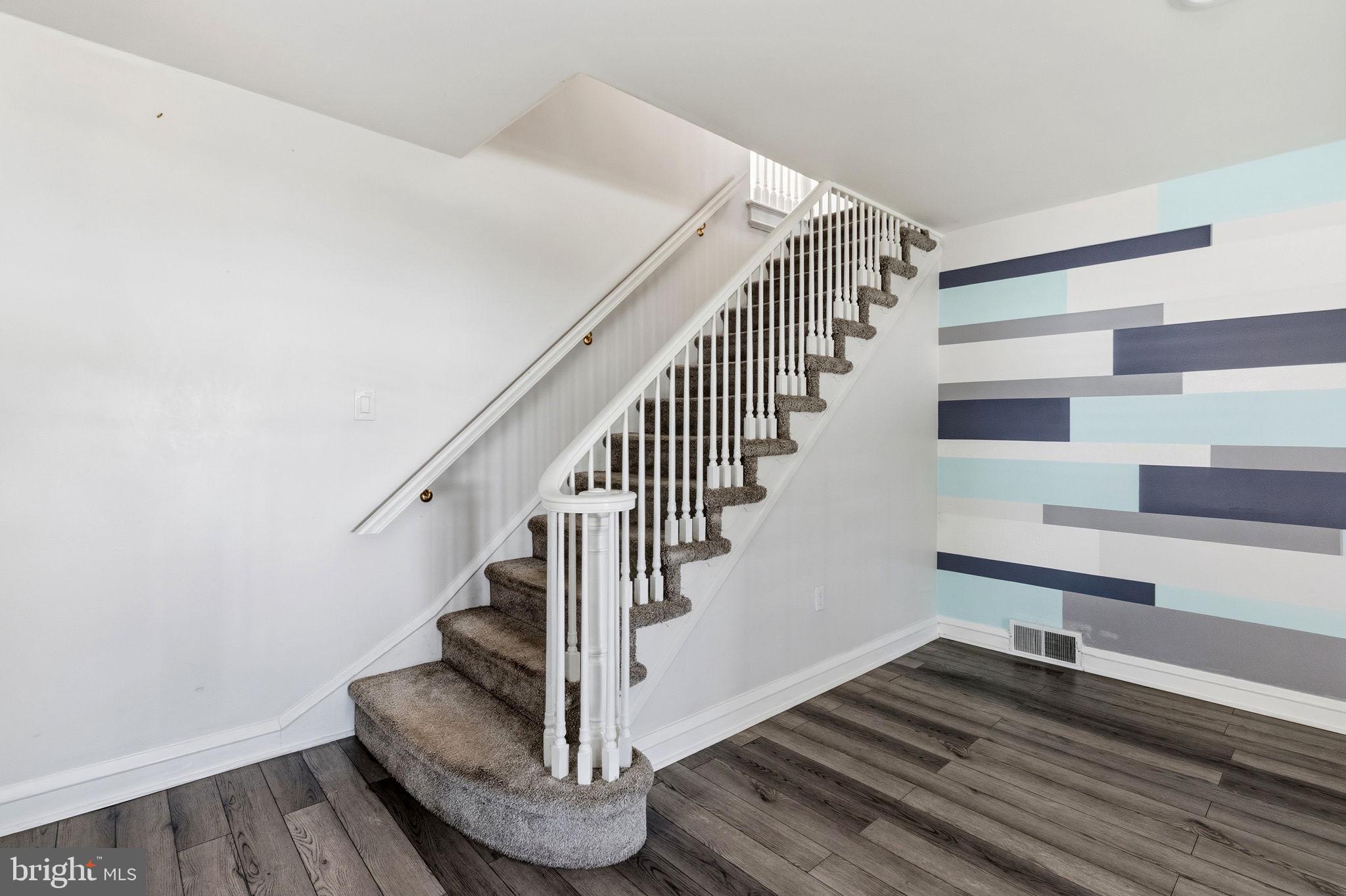525 Broadview Road Upper Darby, PA 19082 - Photo 20 of 43