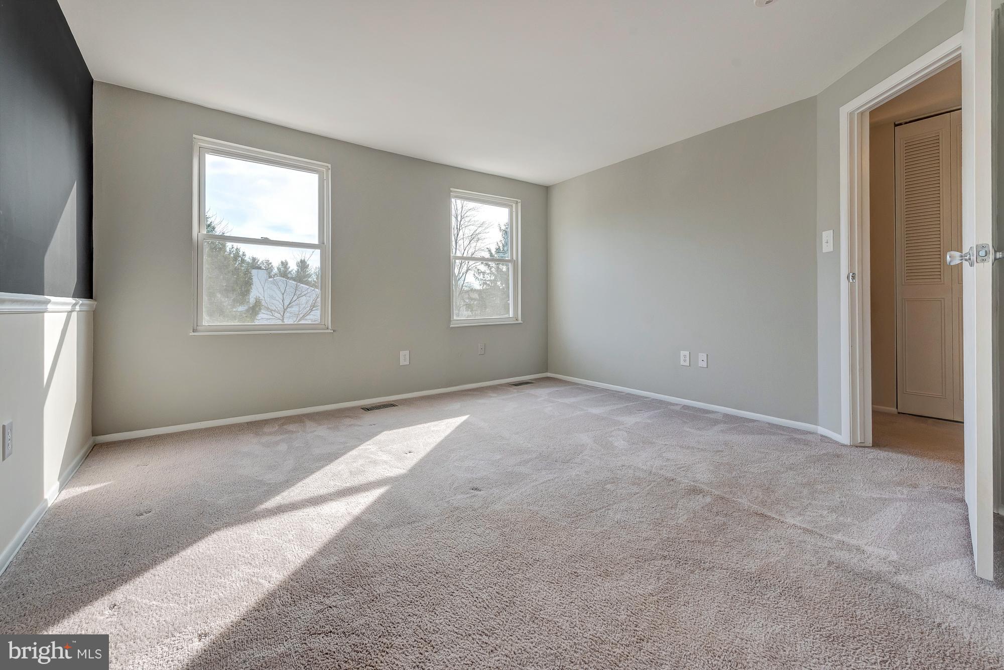 17624 Kohlhoss Road Poolesville, MD 20837 - Photo 18 of 36 a view of an empty room with a window