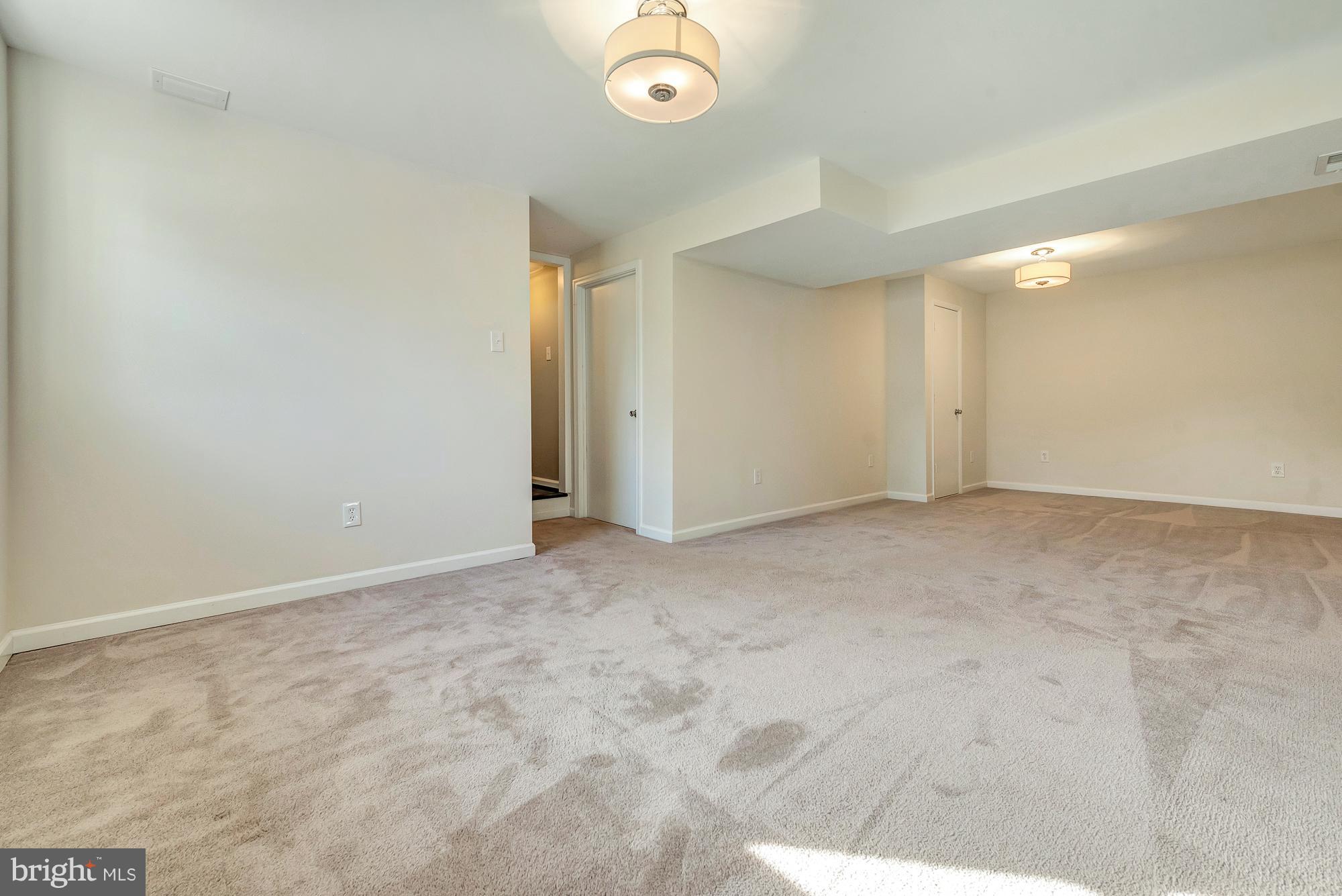 17624 Kohlhoss Road Poolesville, MD 20837 - Photo 27 of 36 a view of an empty room