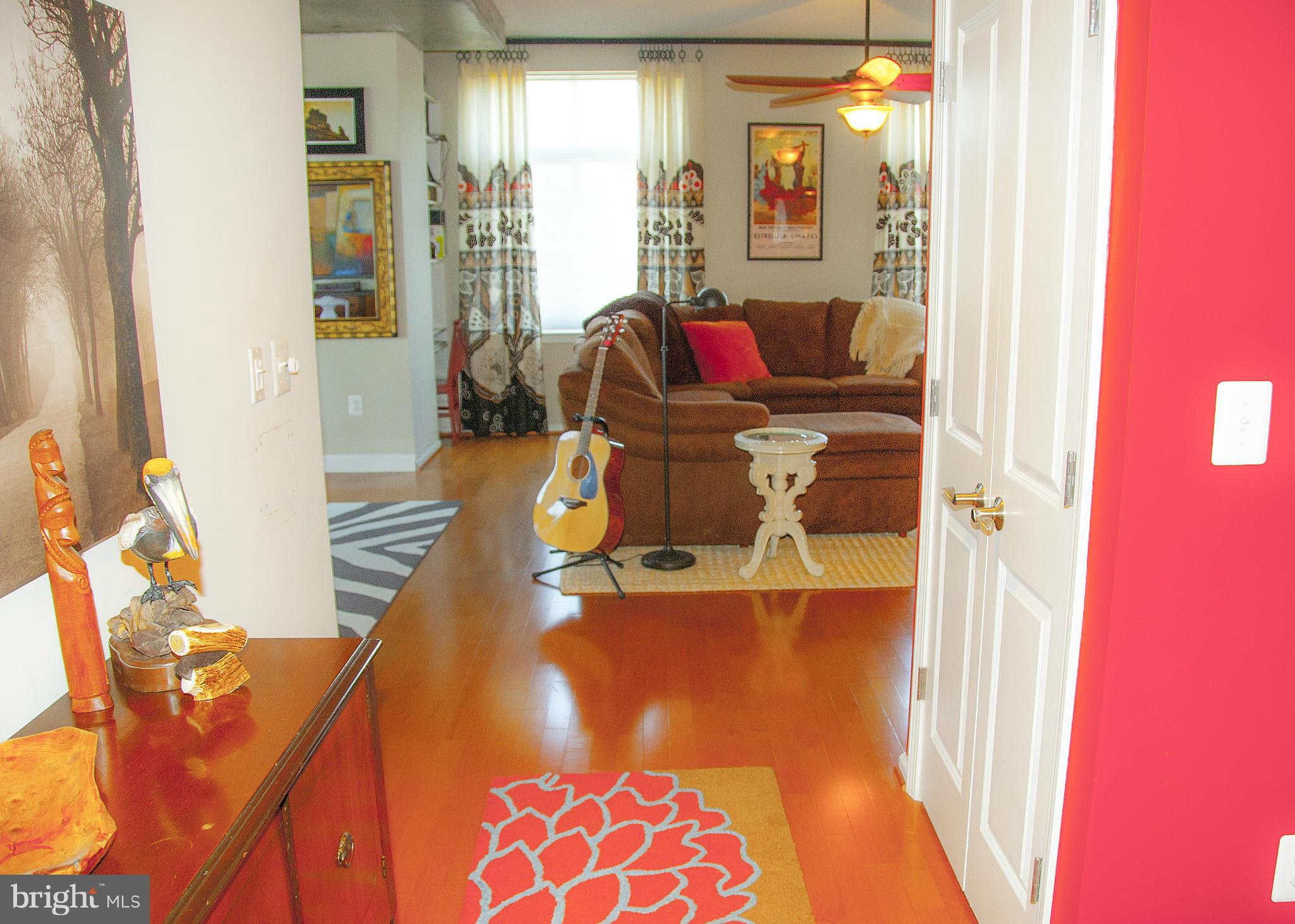 11700 Old Georgetown Road, Unit 1410 North Bethesda, MD 20852 - Photo 2 of 29 Entryway/Foyer