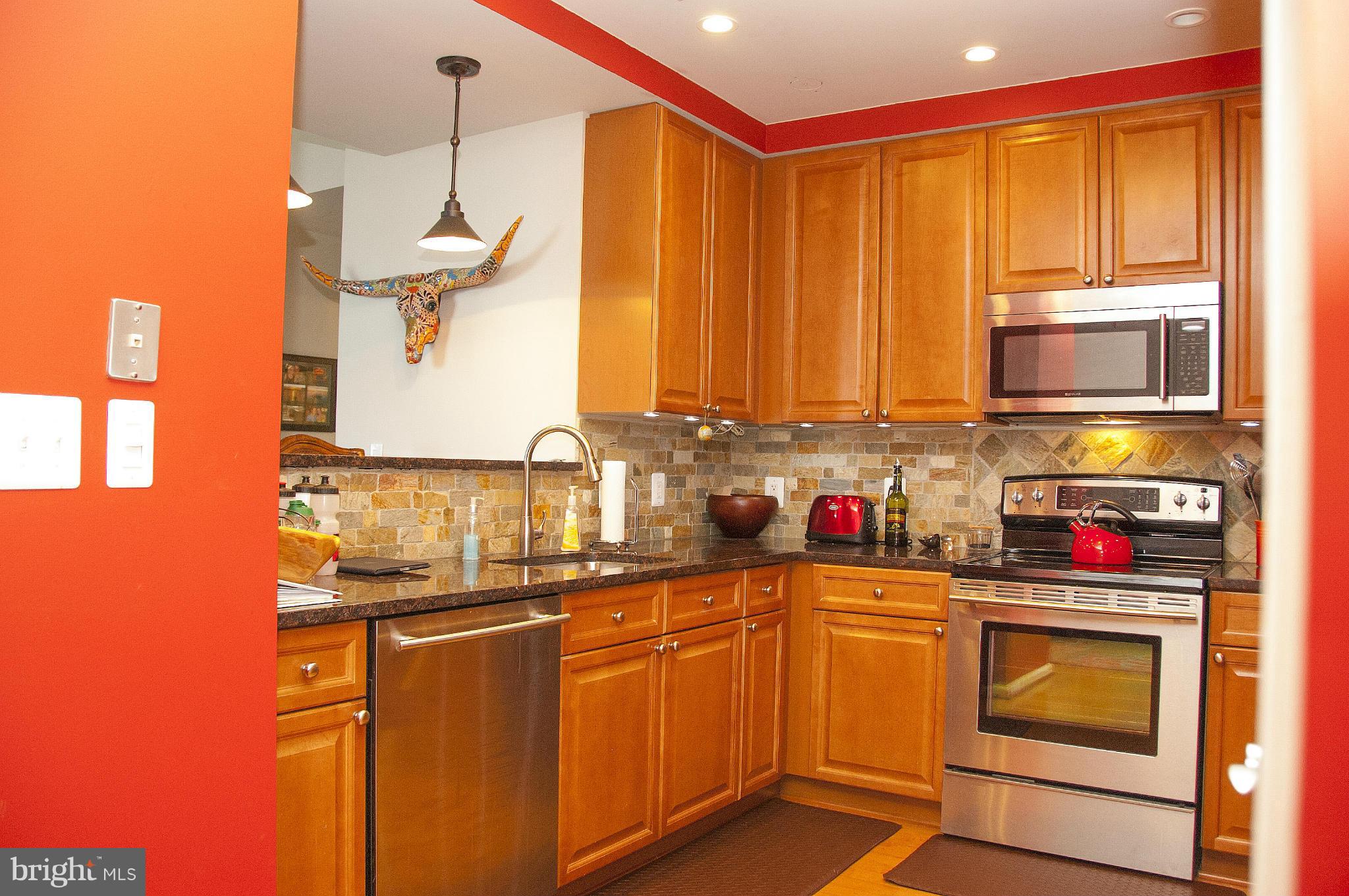 11700 Old Georgetown Road, Unit 1410 North Bethesda, MD 20852 - Photo 5 of 29 Kitchen