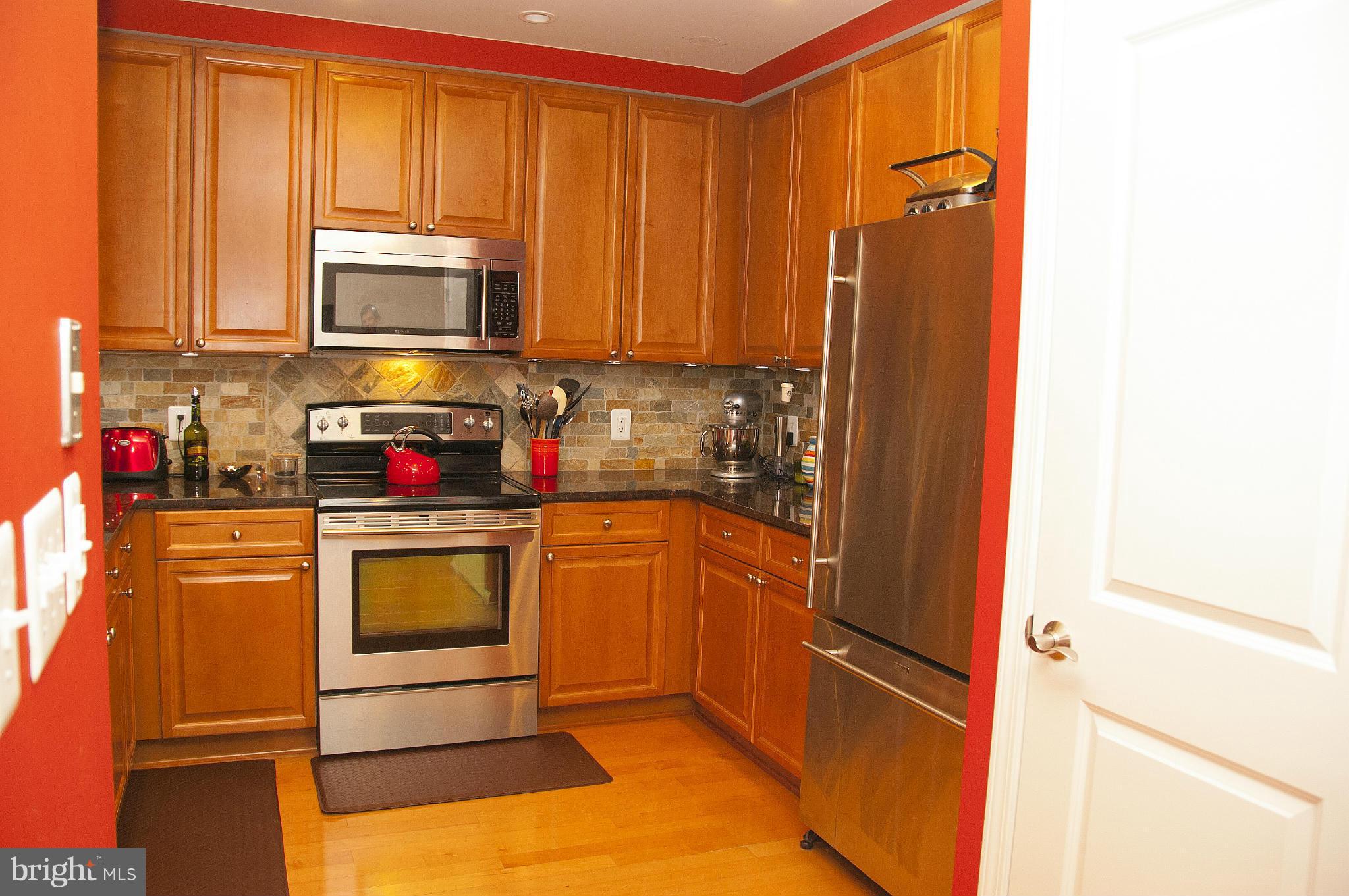 11700 Old Georgetown Road, Unit 1410 North Bethesda, MD 20852 - Photo 6 of 29 Kitchen