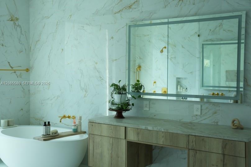 34 Southwest 26th Road Miami, FL 33129 - Photo 11 of 17 Gallery Image 11