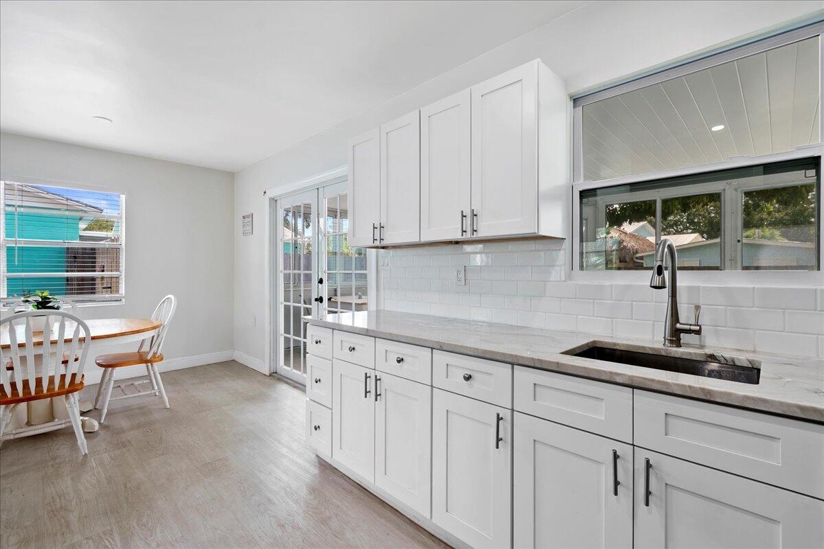 503 North Pennock Lane Jupiter, FL 33458 - Photo 12 of 25 18-LUX1936