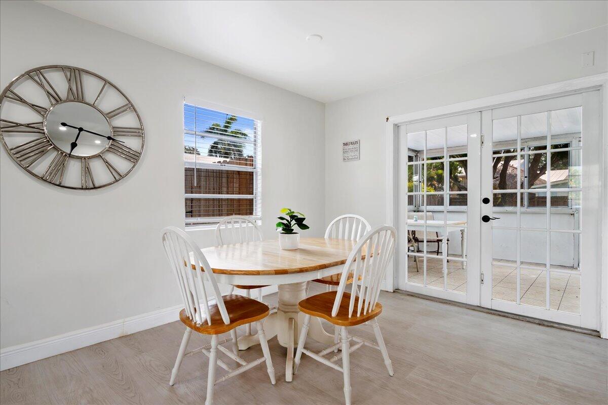 503 North Pennock Lane Jupiter, FL 33458 - Photo 10 of 25 14-LUX1896