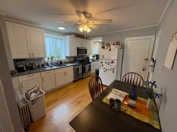 $2,850 | 2 Willow Terrace, Unit 1, Newton, MA 02459