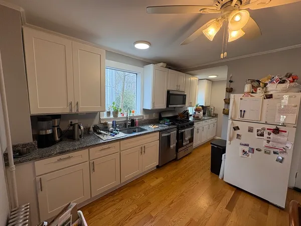 $2,850 | 2 Willow Terrace, Unit 1, Newton, MA 02459