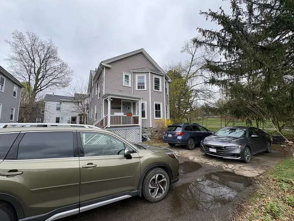 $2,850 | 2 Willow Terrace, Unit 1, Newton, MA 02459