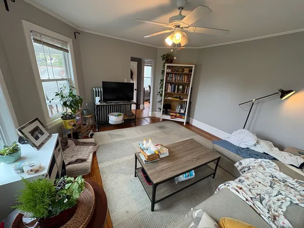 $2,850 | 2 Willow Terrace, Unit 1, Newton, MA 02459