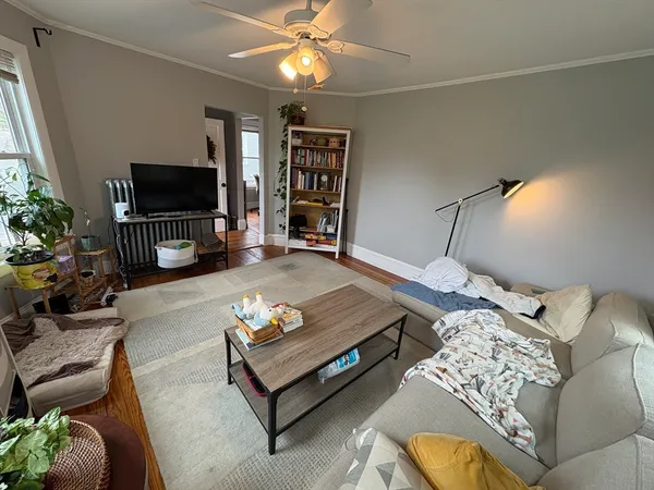 $2,850 | 2 Willow Terrace, Unit 1, Newton, MA 02459