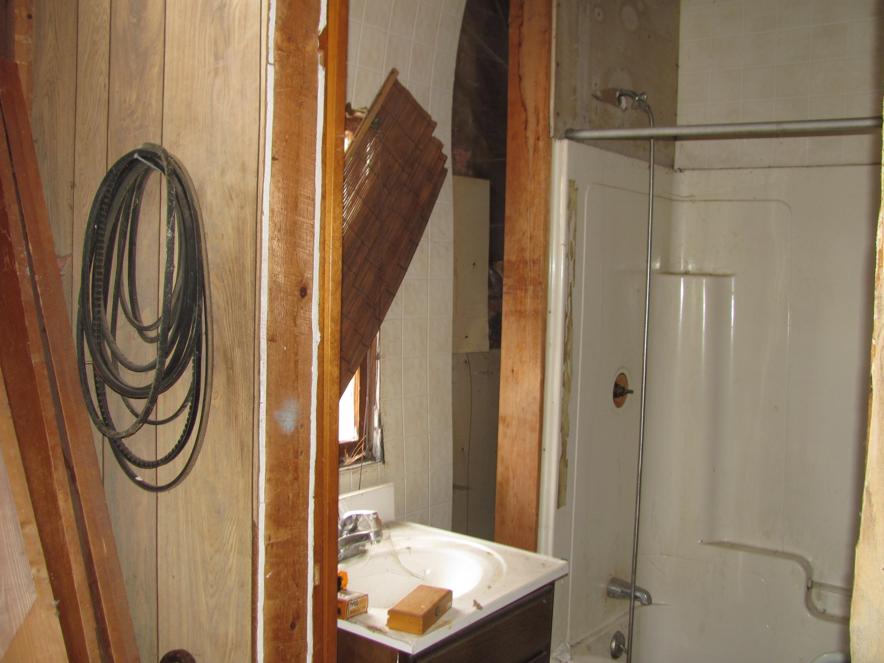 216 Curtis Road Arundel, ME 04046 - Photo 7 of 17 Dunn Property 211