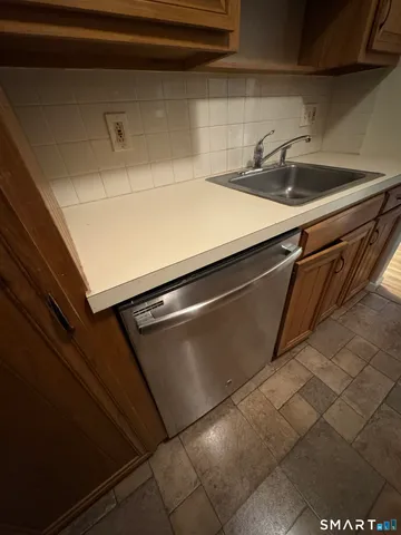 $195,000 | 34 A Padanaram Road, Unit 103, Danbury, CT 06811